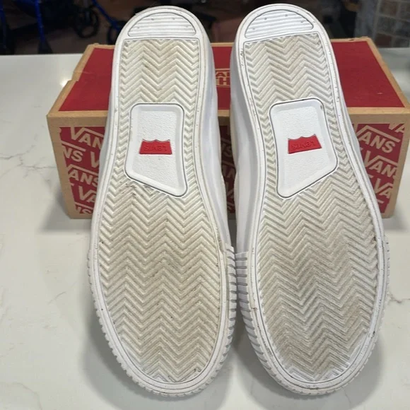 Levi Strauss Vans like new. They have only been worn one time. - Picture 4 of 6